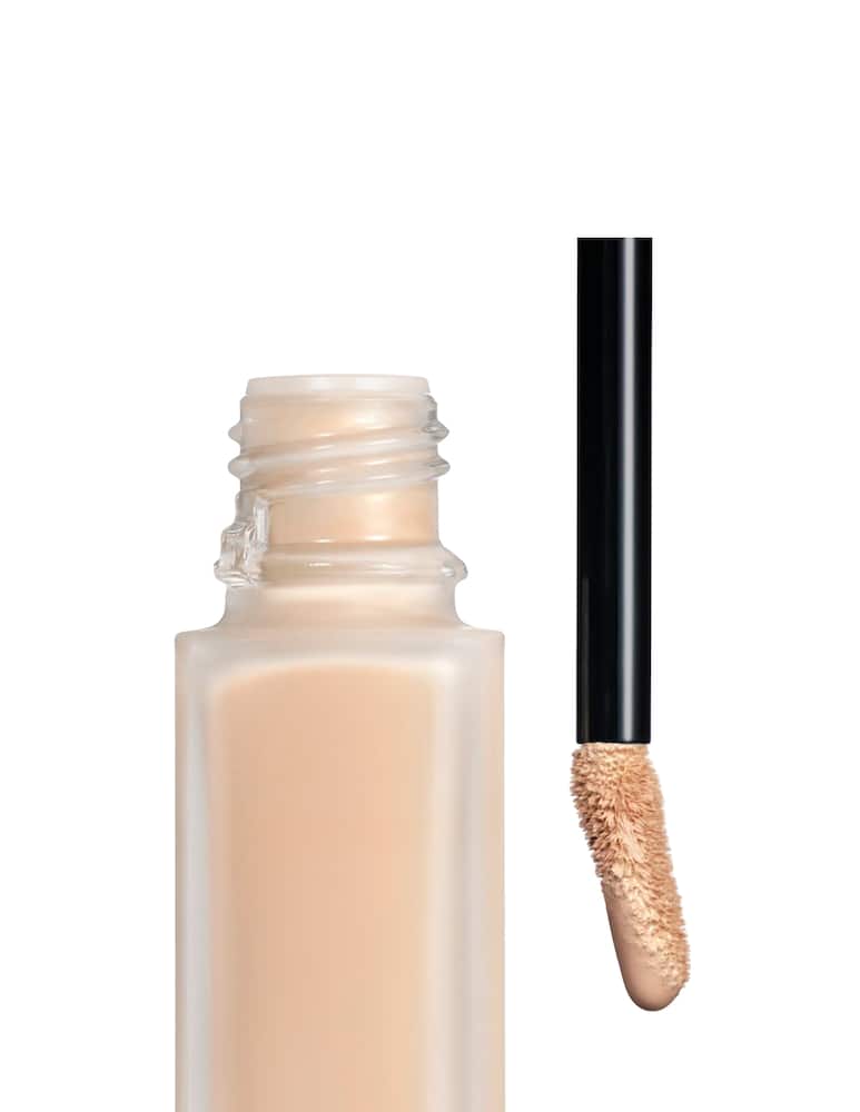 CHANEL ULTRA LE TEINT LE CORRECTEUR ULTRAWEAR - picture 2 CHANEL ULTRA LE TEINT LE CORRECTEUR ULTRAWEAR - picture 2