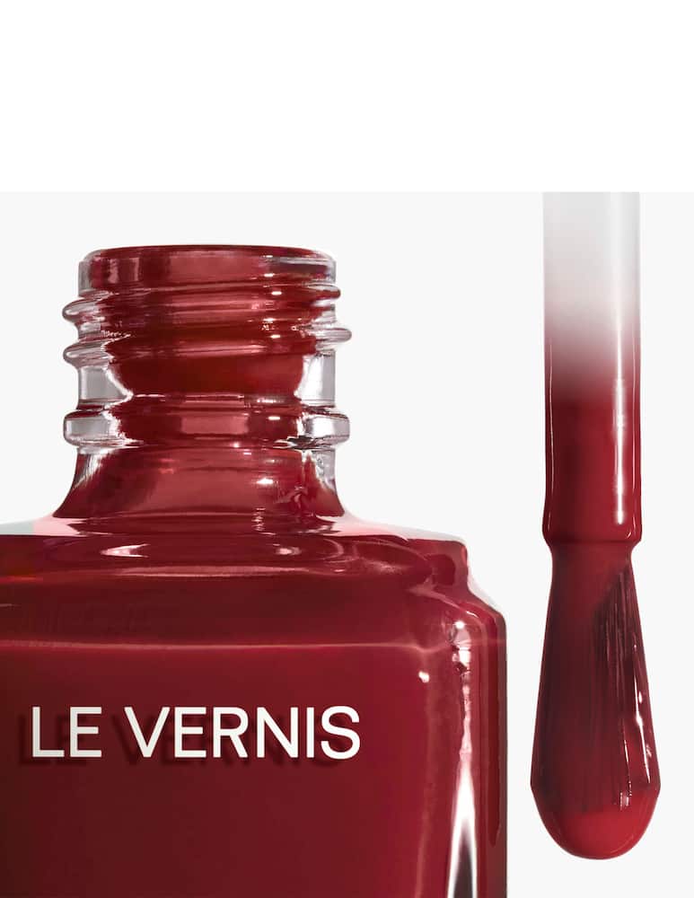 CHANEL LE VERNIS LONGWEAR NAIL COLOUR - picture 2 CHANEL LE VERNIS LONGWEAR NAIL COLOUR - picture 2