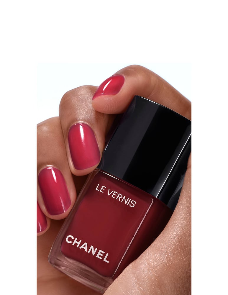 CHANEL LE VERNIS LONGWEAR NAIL COLOUR - picture 4 CHANEL LE VERNIS LONGWEAR NAIL COLOUR - picture 4