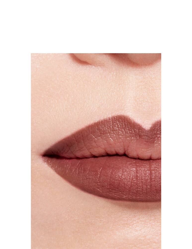 CHANEL LE CRAYON LÈVRES LONGWEAR LIP PENCIL - picture 4 CHANEL LE CRAYON LÈVRES LONGWEAR LIP PENCIL - picture 4