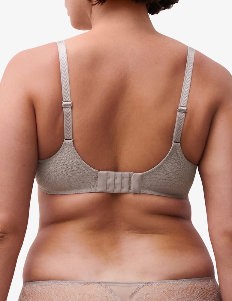 Chantelle Reggiseno a balconcino con ferretto - immagine 4 Chantelle Reggiseno a balconcino con ferretto - immagine 4