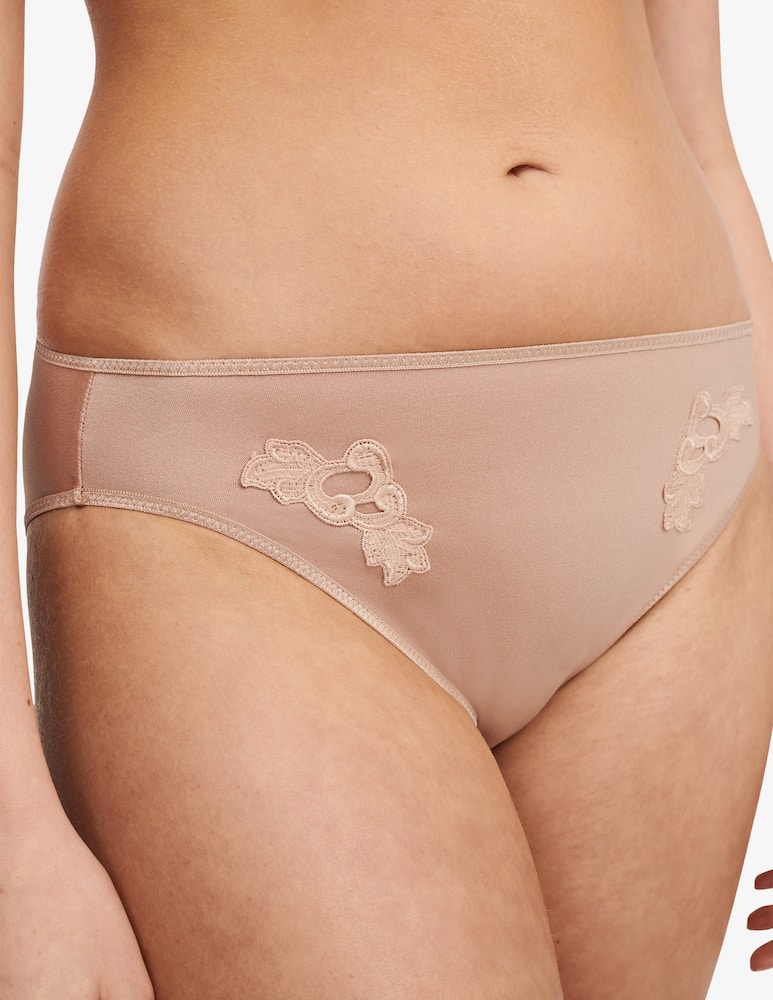 Chantelle Standard briefs - picture 4 Chantelle Standard briefs - picture 4
