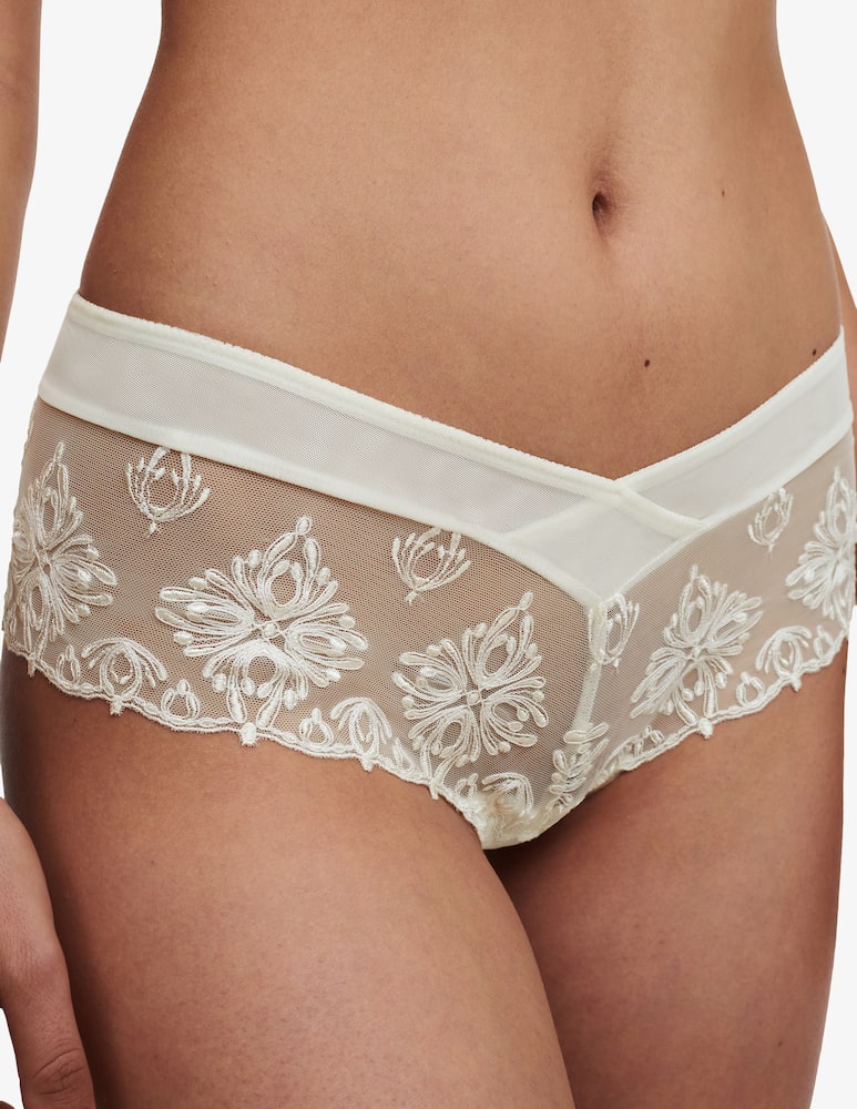 Chantelle Underwear tripped - picture 4 Chantelle Underwear tripped - picture 4