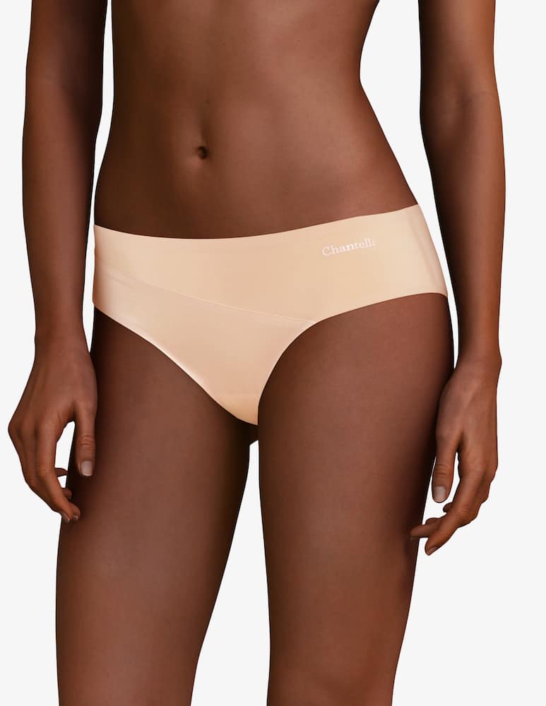 Chantelle Underwear - picture 2 Chantelle Underwear - picture 2