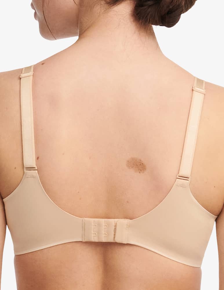Chantelle Bra with enveloping underwire - picture 3 Chantelle Bra with enveloping underwire - picture 3
