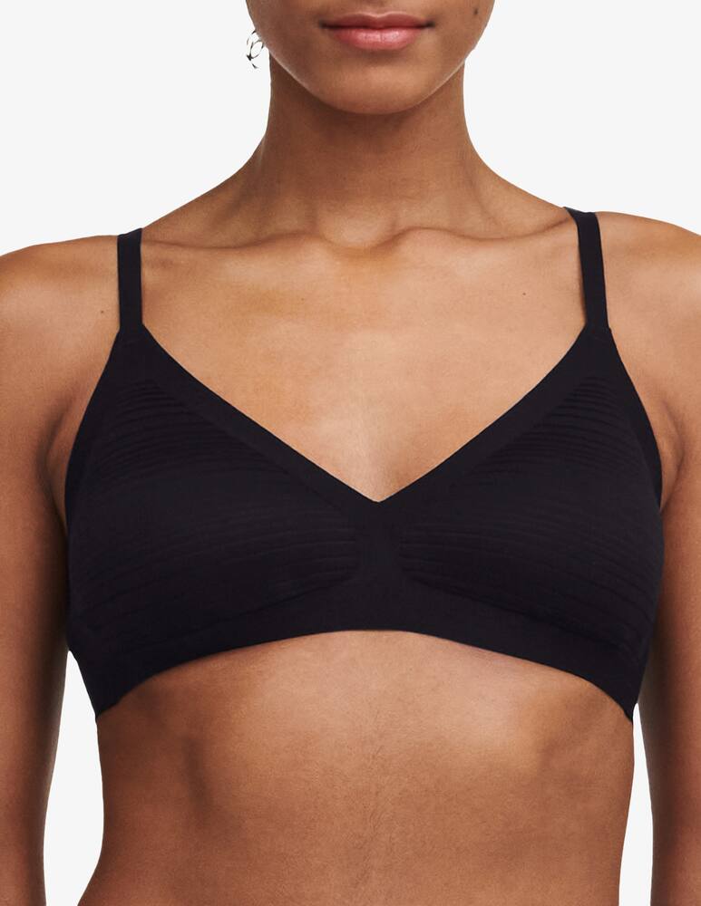 Chantelle Padded bralette with removable pads - picture 2 Chantelle Padded bralette with removable pads - picture 2