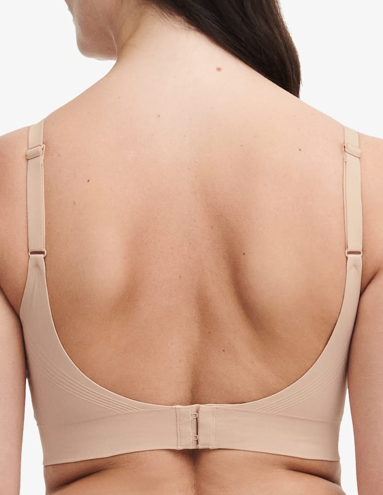 Chantelle Reggiseno senza ferretto cuscinetti amovibili - immagine 4 Chantelle Reggiseno senza ferretto cuscinetti amovibili - immagine 4