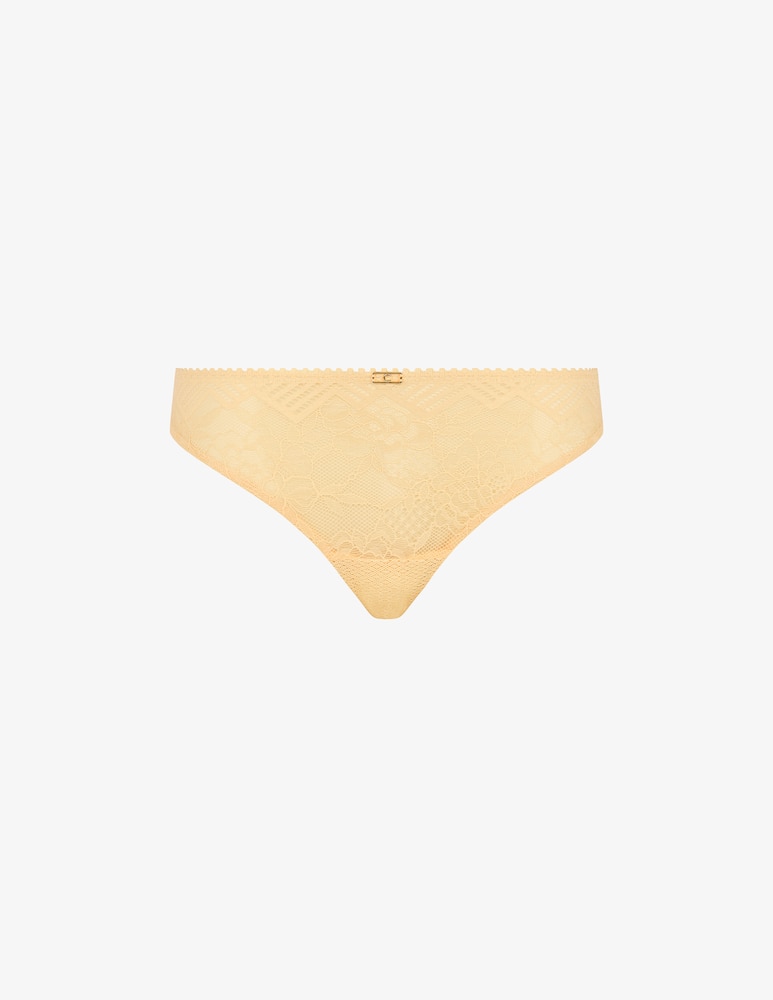 Chantelle Standard thong normal waist - picture 1 Chantelle Standard thong normal waist - picture 1
