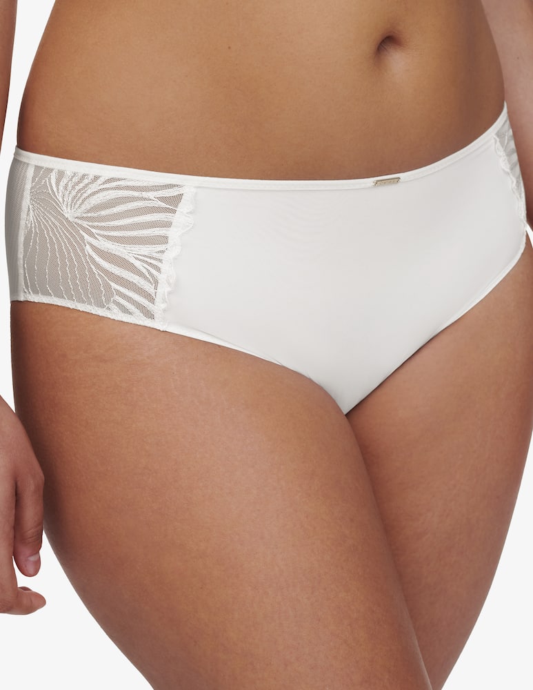 Chantelle Standard culotte normal waist - picture 4 Chantelle Standard culotte normal waist - picture 4