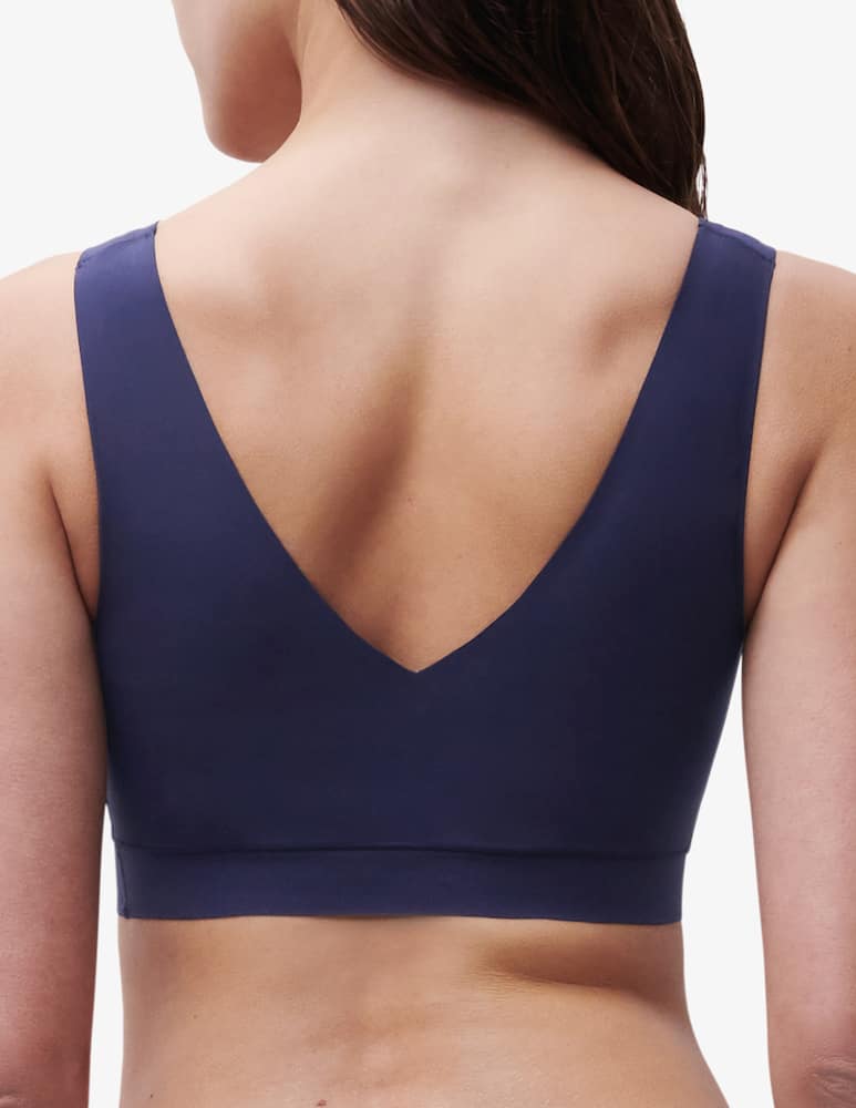 Chantelle Padded v neck bralette - picture 2 Chantelle Padded v neck bralette - picture 2