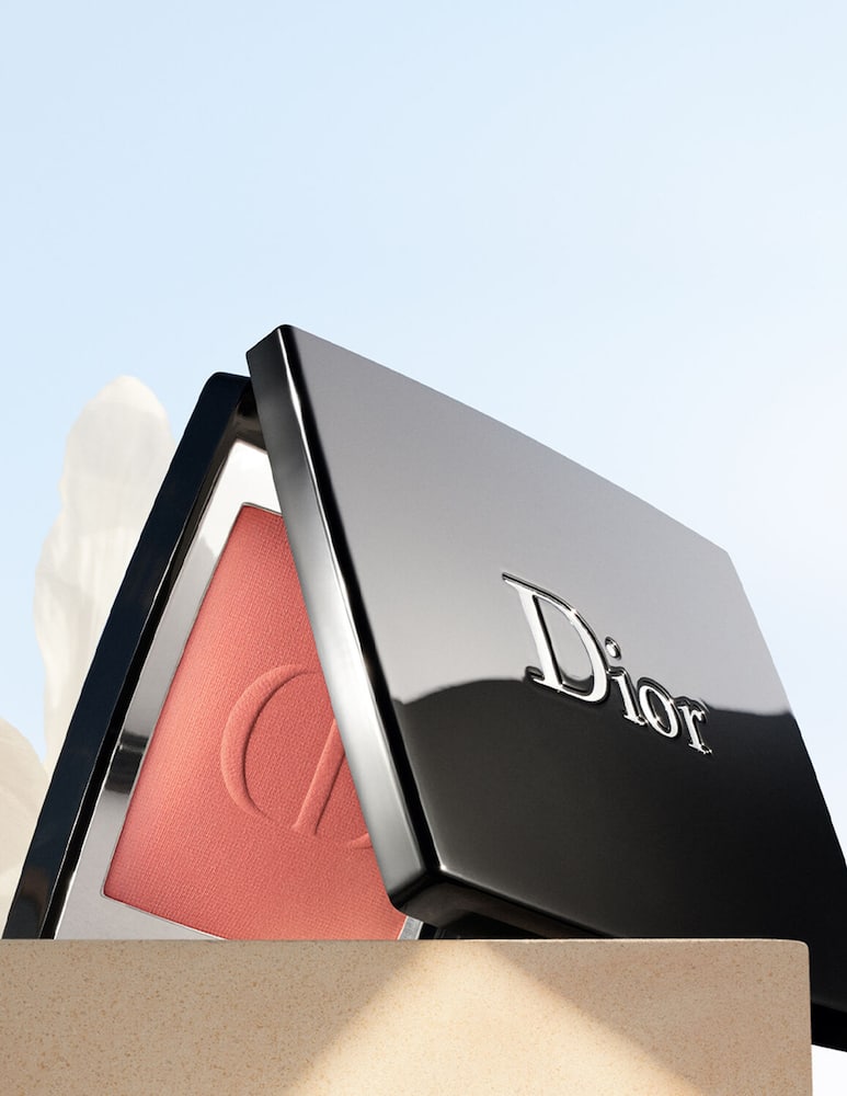 DIOR Rouge Blush Guance e Zigomi Lunga Tenuta - immagine 2 DIOR Rouge Blush Guance e Zigomi Lunga Tenuta - immagine 2