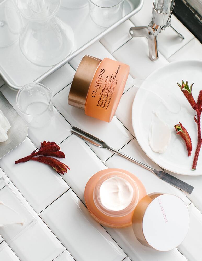 Clarins Extra-Firming Nuit Crema Notte Viso - immagine 4 Clarins Extra-Firming Nuit Crema Notte Viso - immagine 4