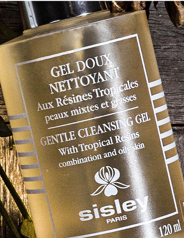 Sisley Gel Doux Nettoyant aux Résines Tropicales - picture 4 Sisley Gel Doux Nettoyant aux Résines Tropicales - picture 4