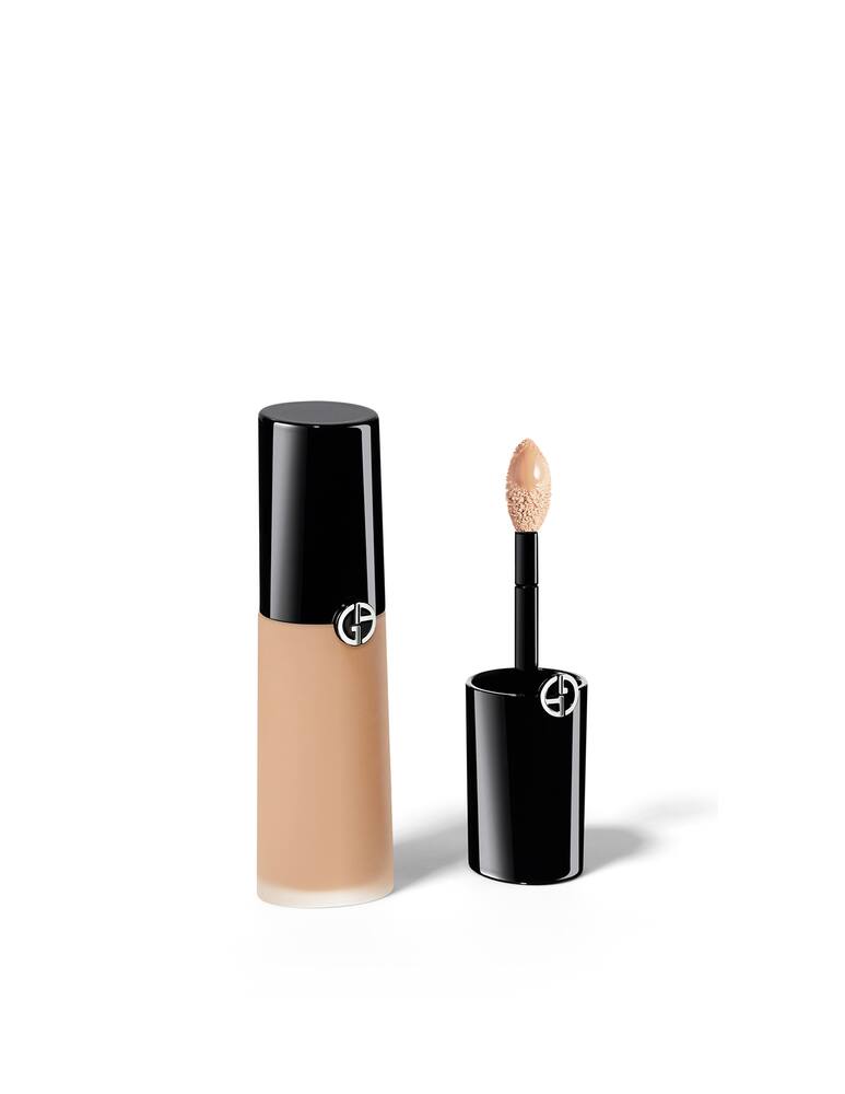 Giorgio Armani Luminous Silk concealer - picture 3 Giorgio Armani Luminous Silk concealer - picture 3