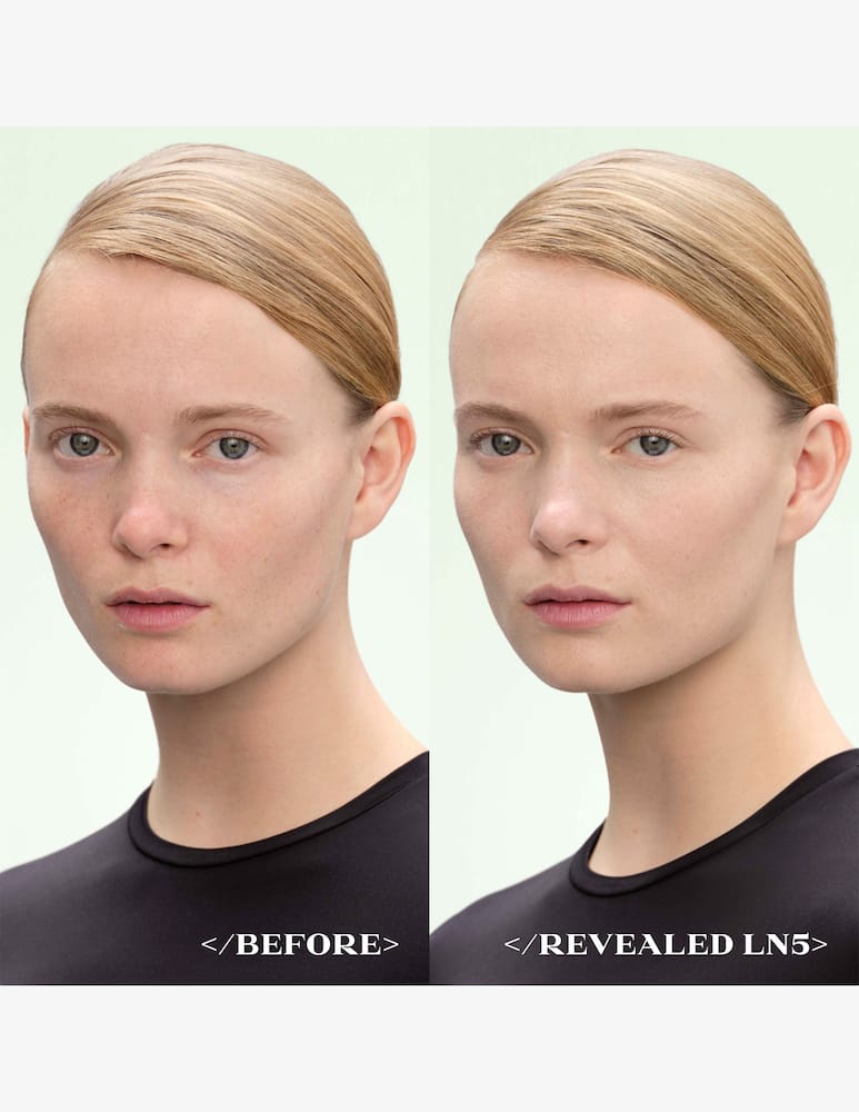 Prada Reveal Skin Optimizing Foundation - picture 6 Prada Reveal Skin Optimizing Foundation - picture 6