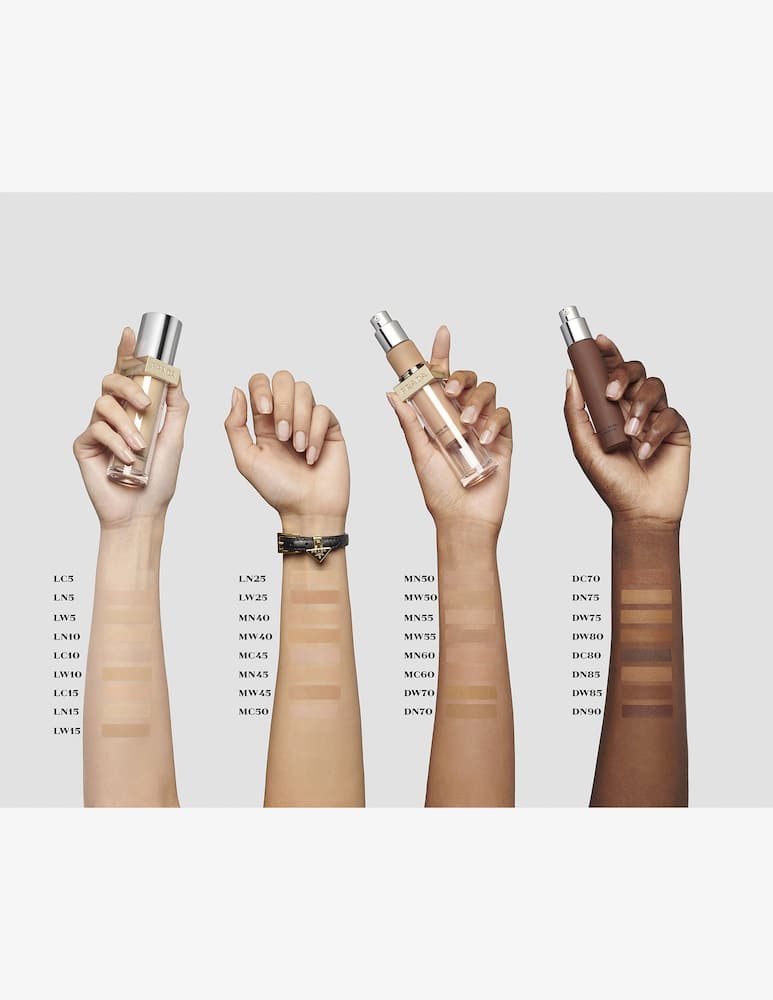 Prada Reveal Skin Optimizing Foundation - picture 4 Prada Reveal Skin Optimizing Foundation - picture 4
