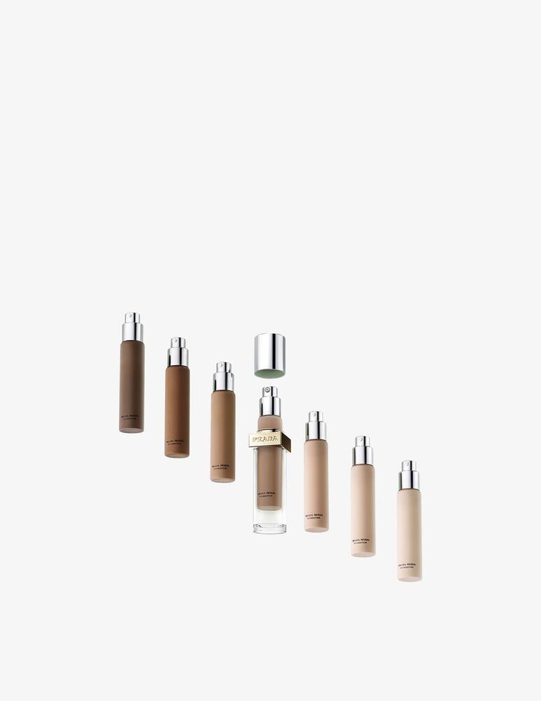 Prada Reveal Skin Optimizing Foundation - immagine 7 Prada Reveal Skin Optimizing Foundation - immagine 7