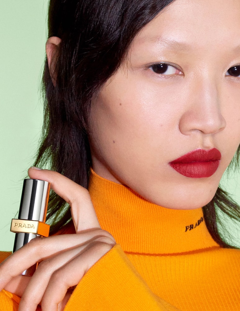 Prada Monochrome Hyper Matte Rossetto - immagine 6 Prada Monochrome Hyper Matte Rossetto - immagine 6