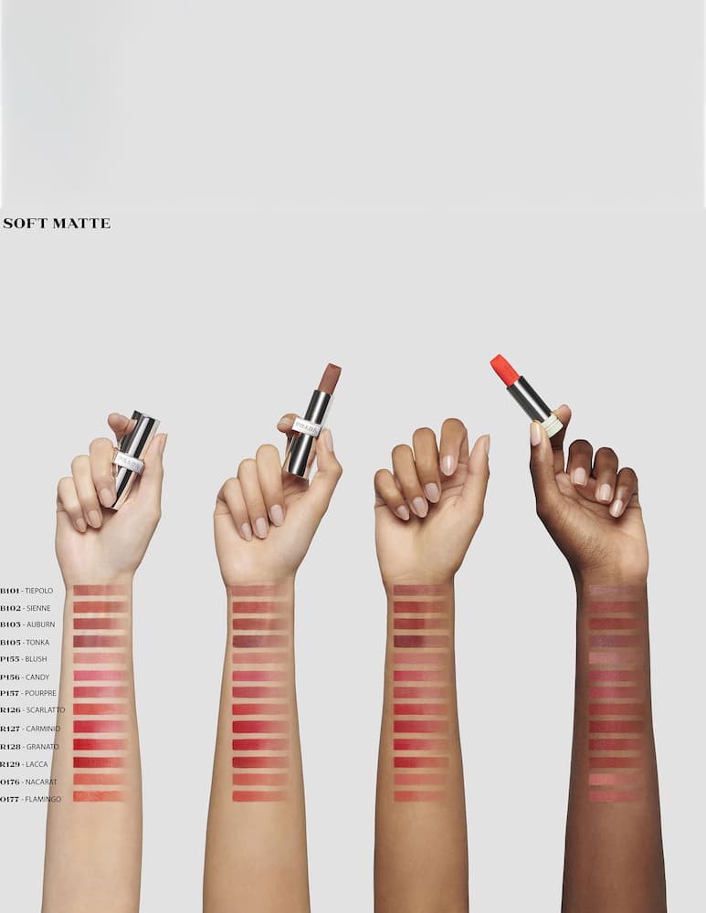 Prada Monochrome Soft Matte Rossetto - immagine 4 Prada Monochrome Soft Matte Rossetto - immagine 4