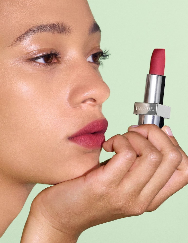 Prada Monochrome Soft Matte Lipcolor - picture 6 Prada Monochrome Soft Matte Lipcolor - picture 6