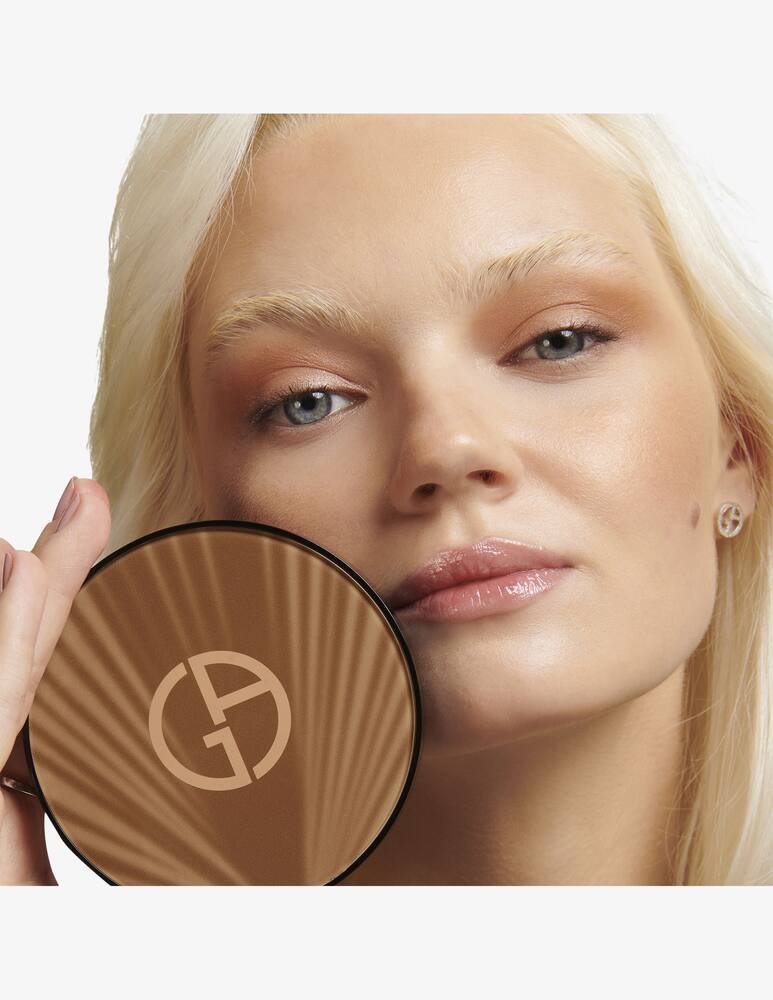 Giorgio Armani Luminous Silk Glow Bronzer - immagine 4 Giorgio Armani Luminous Silk Glow Bronzer - immagine 4