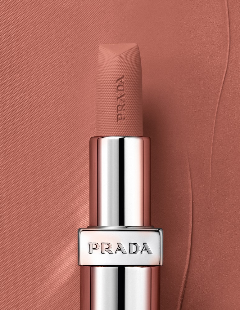 Prada Monochrome Hyper Matte Lipstick - picture 4 Prada Monochrome Hyper Matte Lipstick - picture 4