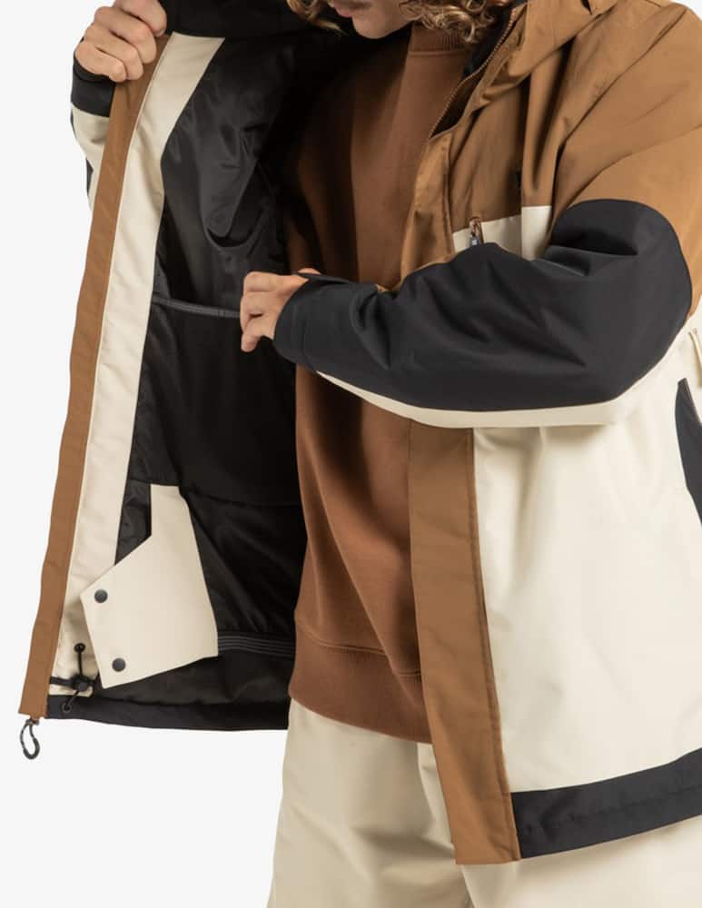 DC Shoes Defiant snow jacket - picture 4 DC Shoes Defiant snow jacket - picture 4