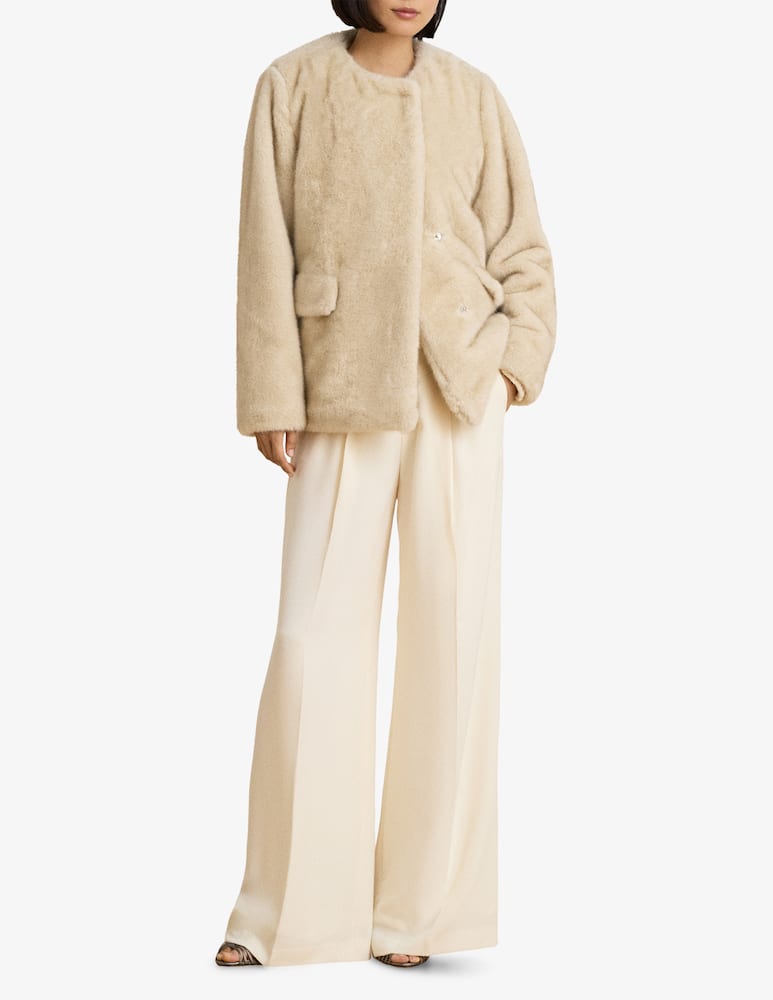 Lauren Ralph Lauren Faux fur coat - picture 2 Lauren Ralph Lauren Faux fur coat - picture 2