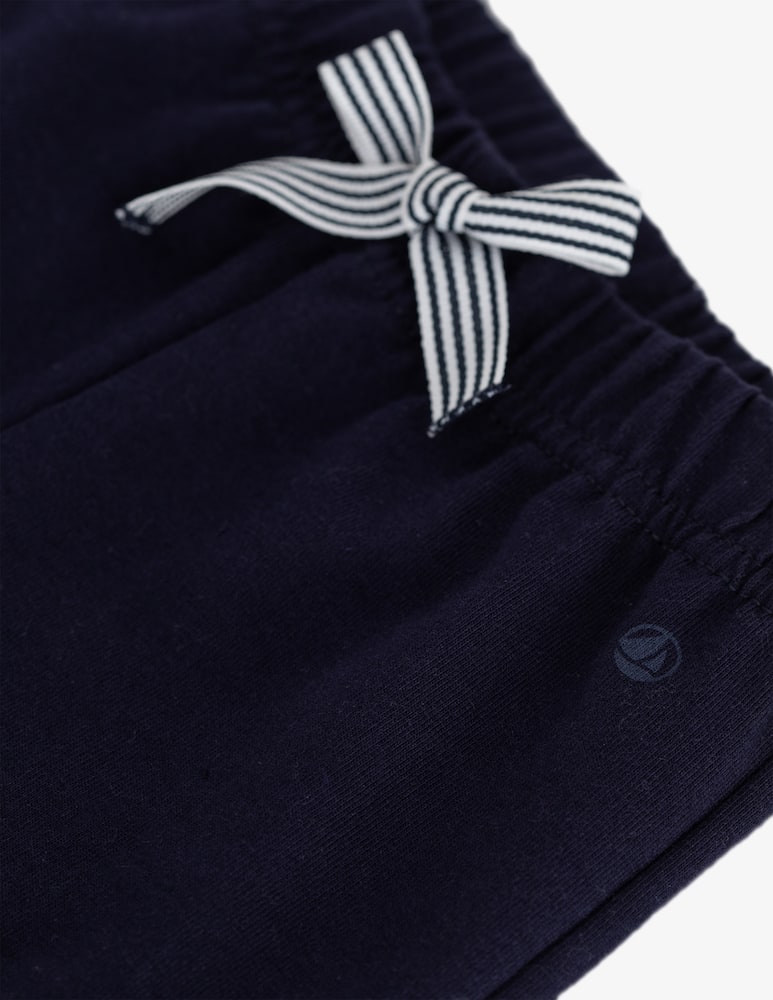 Petit Bateau Elastic waist shorts - picture 3 Petit Bateau Elastic waist shorts - picture 3