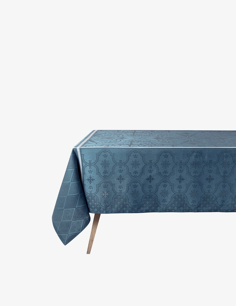 Le Jacquard Français Tablecloth Armoiries Blue - picture 1 Le Jacquard Français Tablecloth Armoiries Blue - picture 1