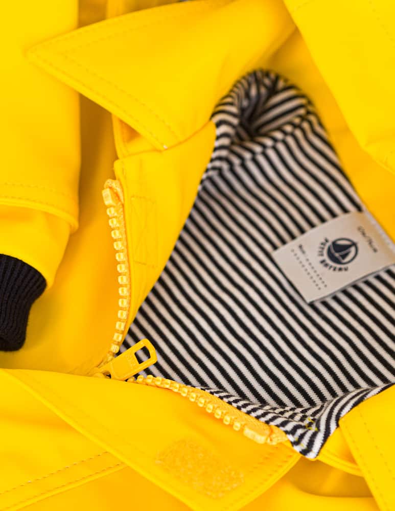 Petit Bateau Iconic oilskin jacket - picture 4 Petit Bateau Iconic oilskin jacket - picture 4