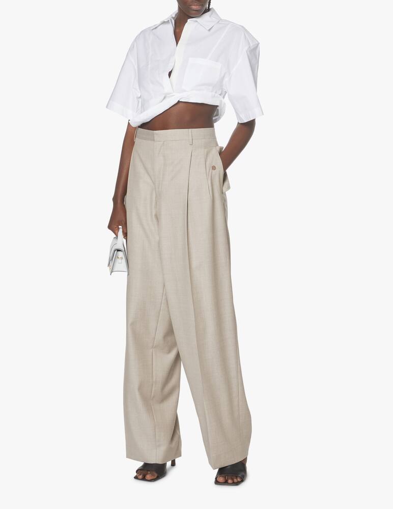 rinascente Jacquemus Capri cotton cropped shirt with twist - white