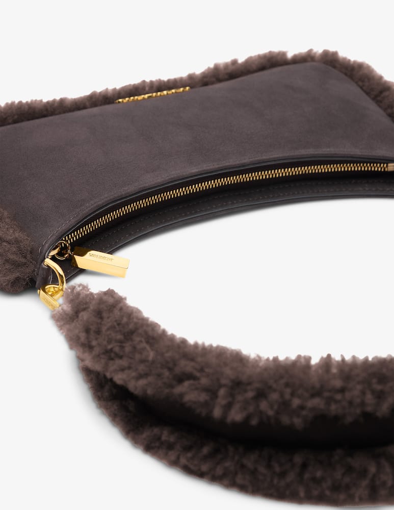 Jacquemus Le bisou doux shearling bag - picture 3 Jacquemus Le bisou doux shearling bag - picture 3
