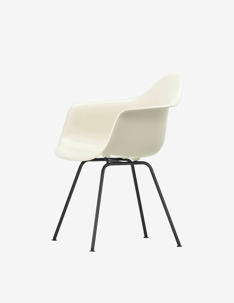 Vitra Sedia Eames Plastic Armchair DAX - immagine 1 Vitra Sedia Eames Plastic Armchair DAX - immagine 1