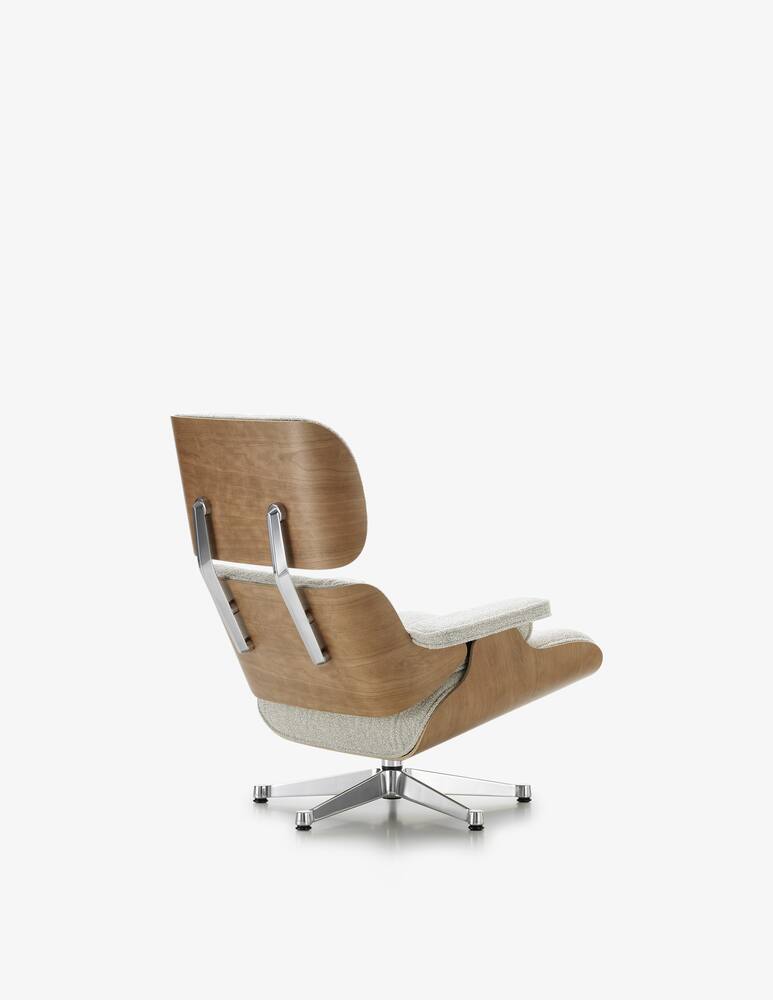 rinascente Vitra Lounge Chair & Ottoman Nubia Crema
