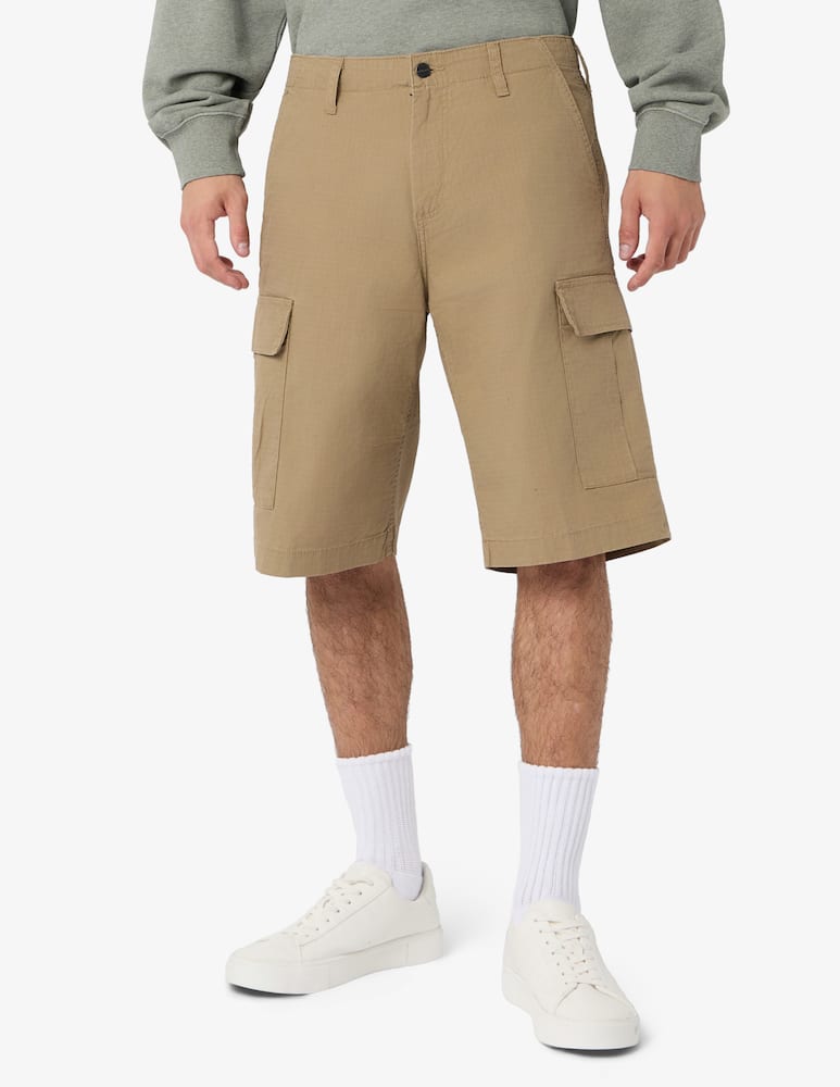 Carhartt WIP Regular cargo shorts - picture 1 Carhartt WIP Regular cargo shorts - picture 1