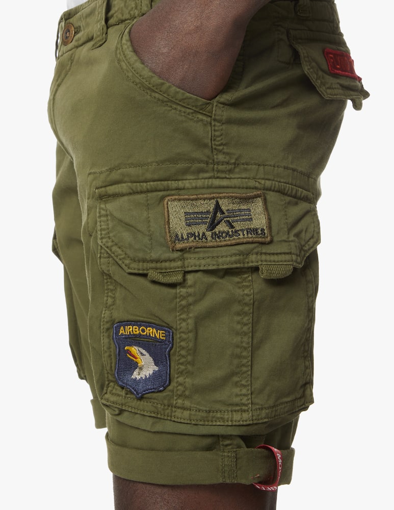 rinascente Alpha Industries Patch cargo shorts - olive