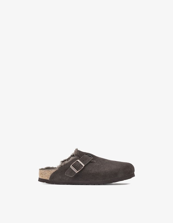 Birkenstock - Boston suede shearling flats - €195,00