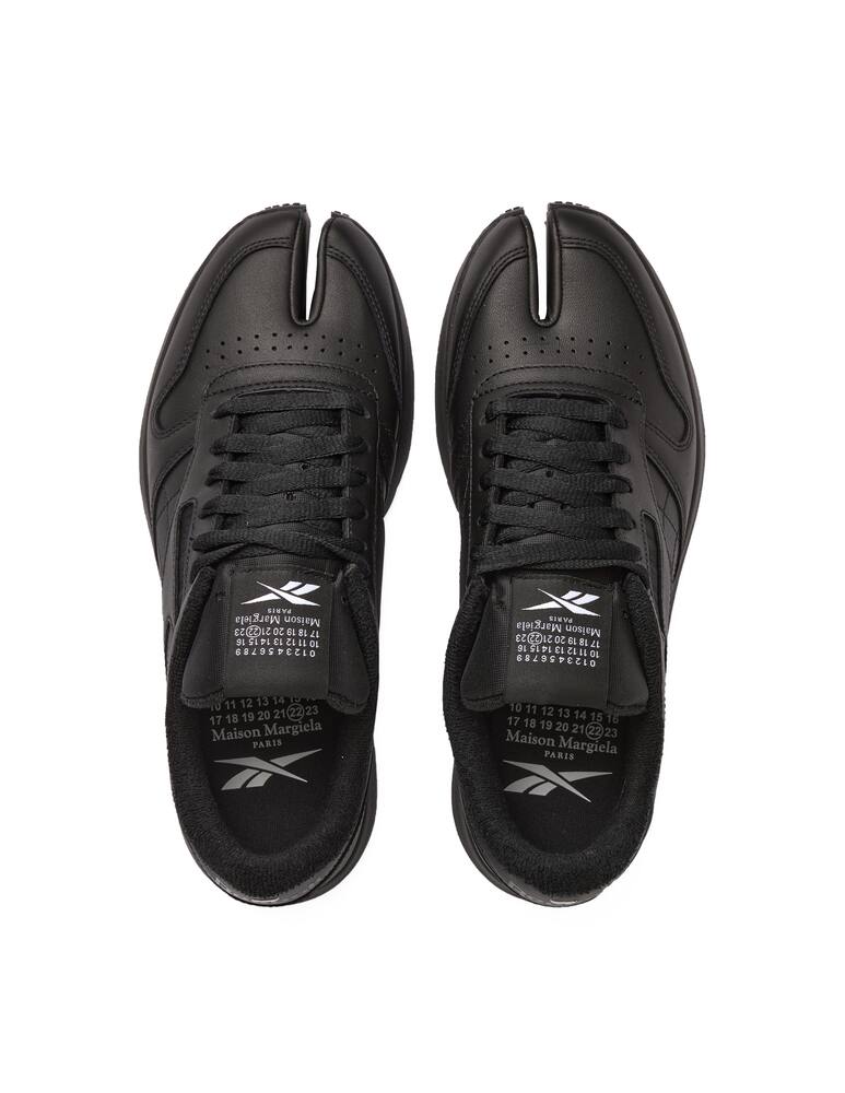 rinascente Reebok x Maison Margiela Tabi reebok classic sneaker in pelle