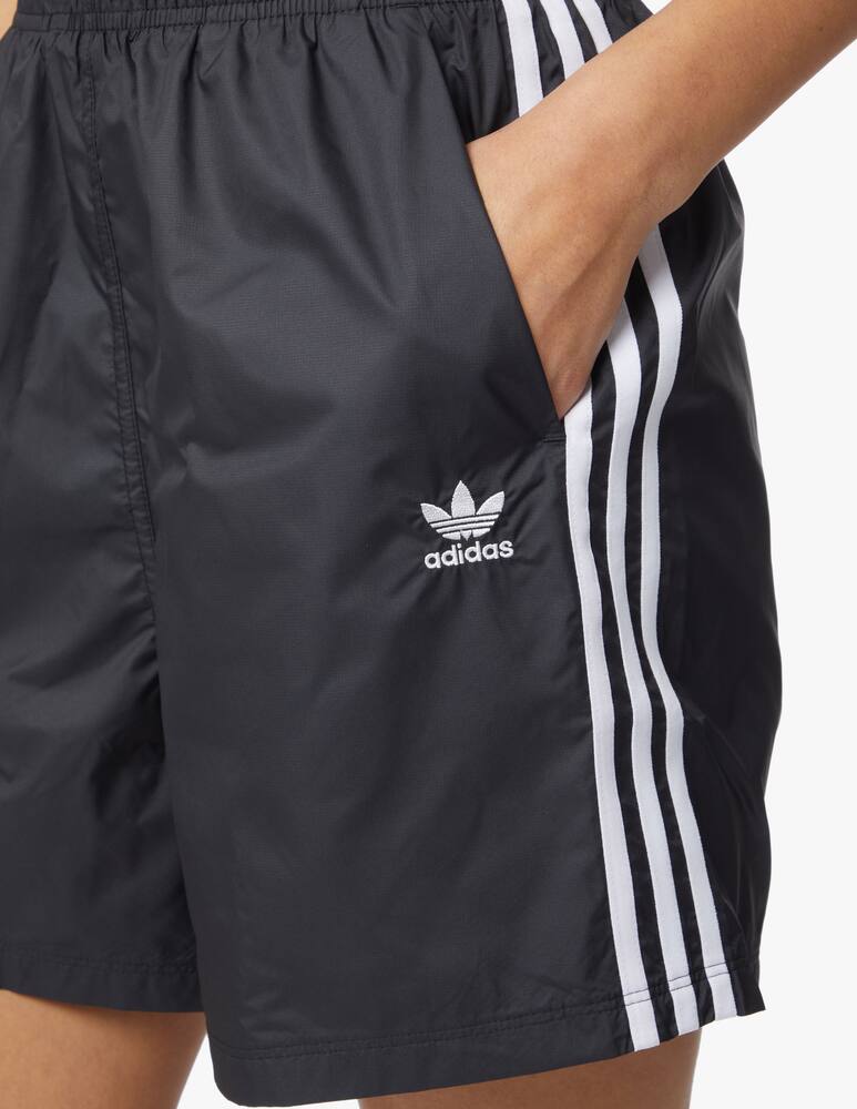 rinascente Adidas Originals Black long shorts - black