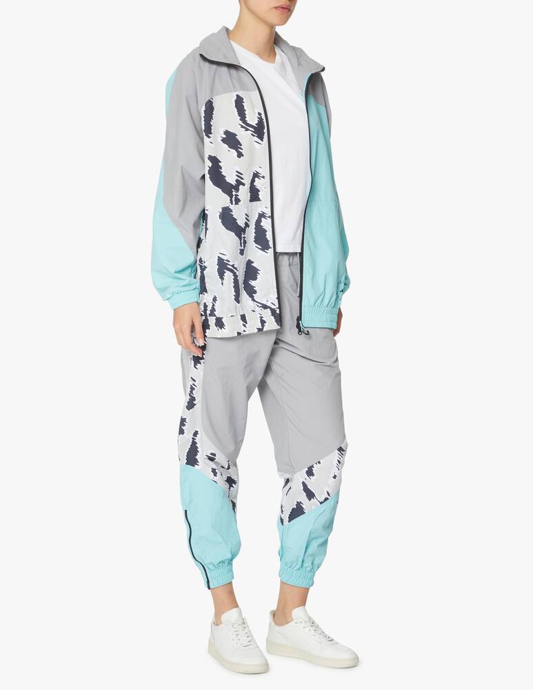 Adidas Stella McCartney Sporty nylon sweatshirt with animal print - grey - picture 2 Adidas Stella McCartney Sporty nylon sweatshirt with animal print - grey - picture 2