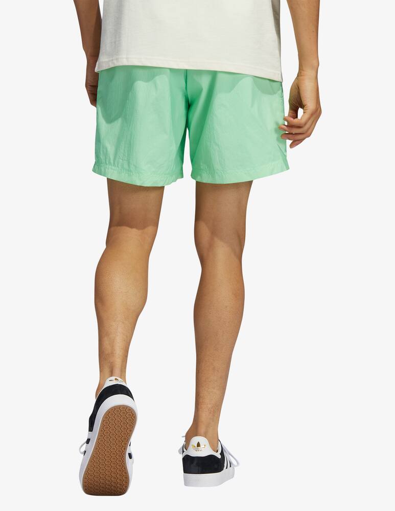 rinascente Adidas Originals Pantaloncini con logo happy earth - Verde