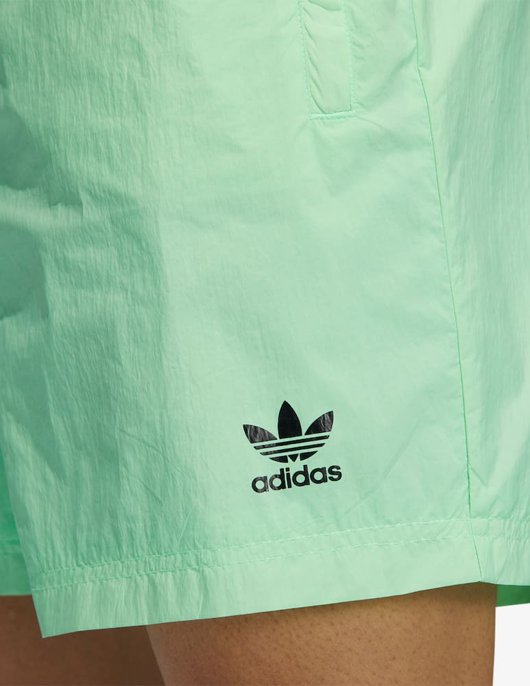 rinascente Adidas Originals Pantaloncini con logo happy earth - Verde
