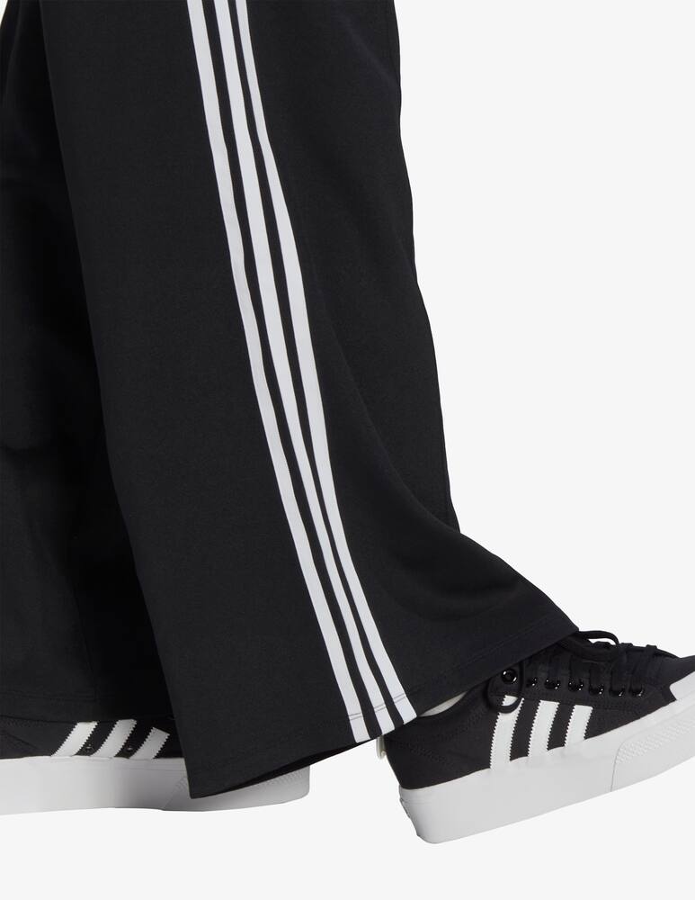 Adidas Originals Relaxed pants - picture 5 Adidas Originals Relaxed pants - picture 5