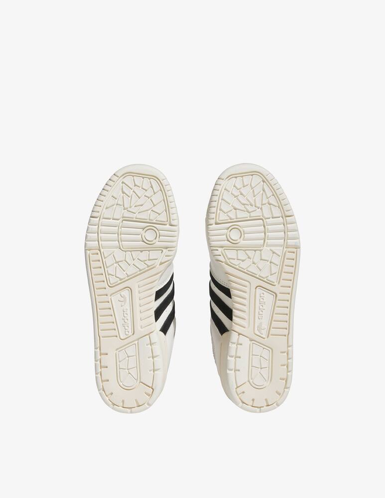 rinascente Adidas Originals Sneaker Rivalry 86
