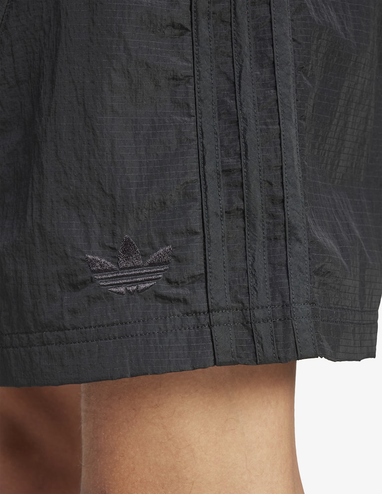 Adidas Originals Bermuda sportivi anni 2000 - immagine 4 Adidas Originals Bermuda sportivi anni 2000 - immagine 4