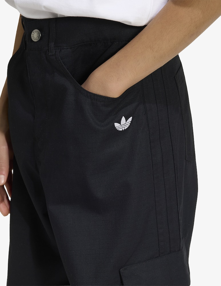 Adidas Originals Pantaloni cargo ampi - immagine 4 Adidas Originals Pantaloni cargo ampi - immagine 4