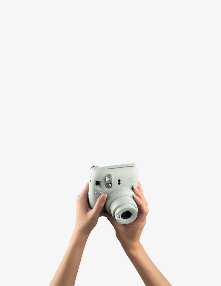 Fujifilm Instax Mini 12 Fotocamera A Sviluppo Istantaneo - immagine 4 Fujifilm Instax Mini 12 Fotocamera A Sviluppo Istantaneo - immagine 4