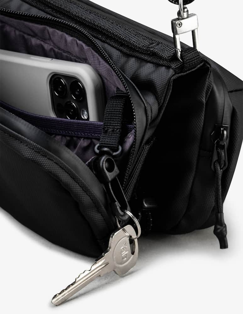 rinascente Topologie Wares bags bottle sacoche