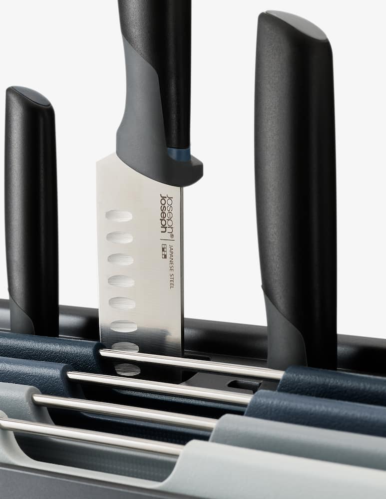 rinascente Joseph Joseph Set Folio Plus 8 pezzi coltello e forchetta (grafite)